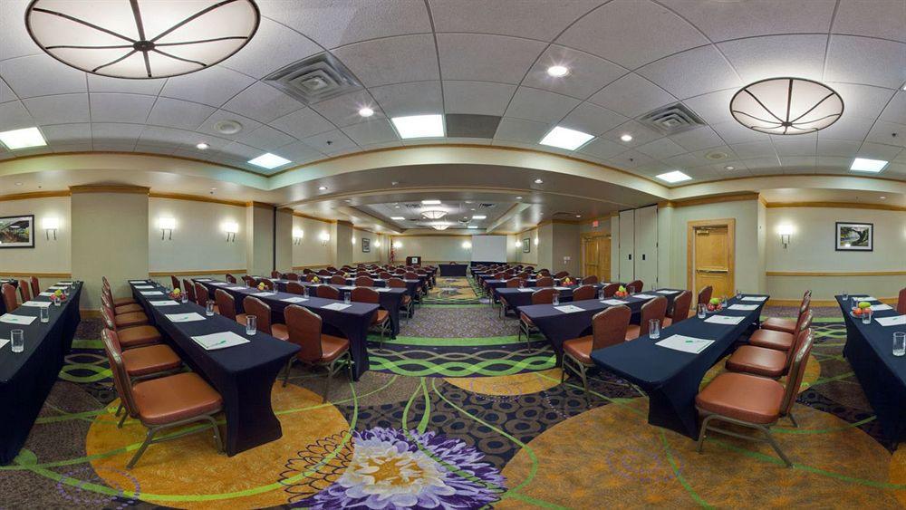 Holiday Inn Clark - Newark By Ihg Экстерьер фото