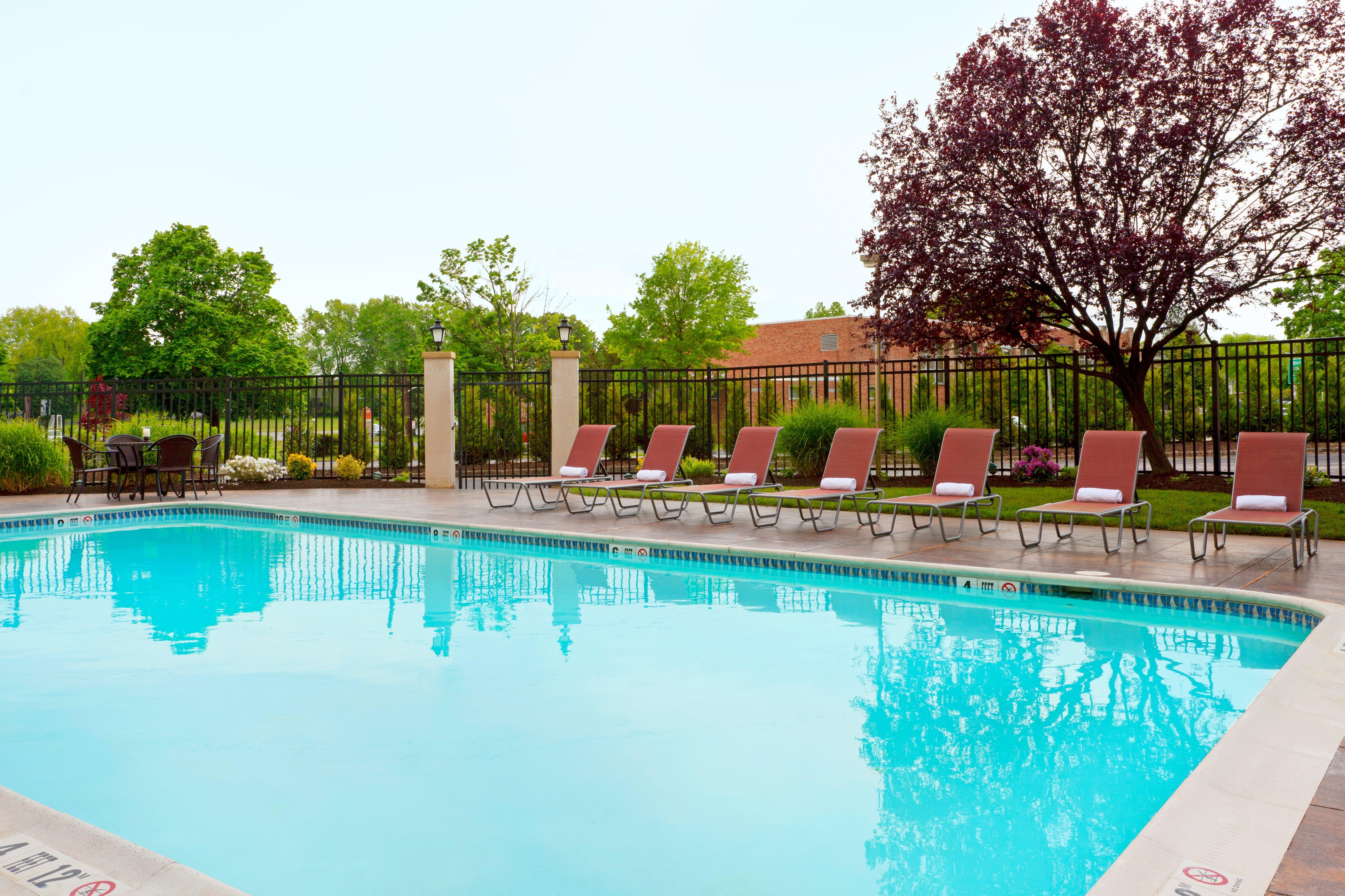 Holiday Inn Clark - Newark By Ihg Экстерьер фото