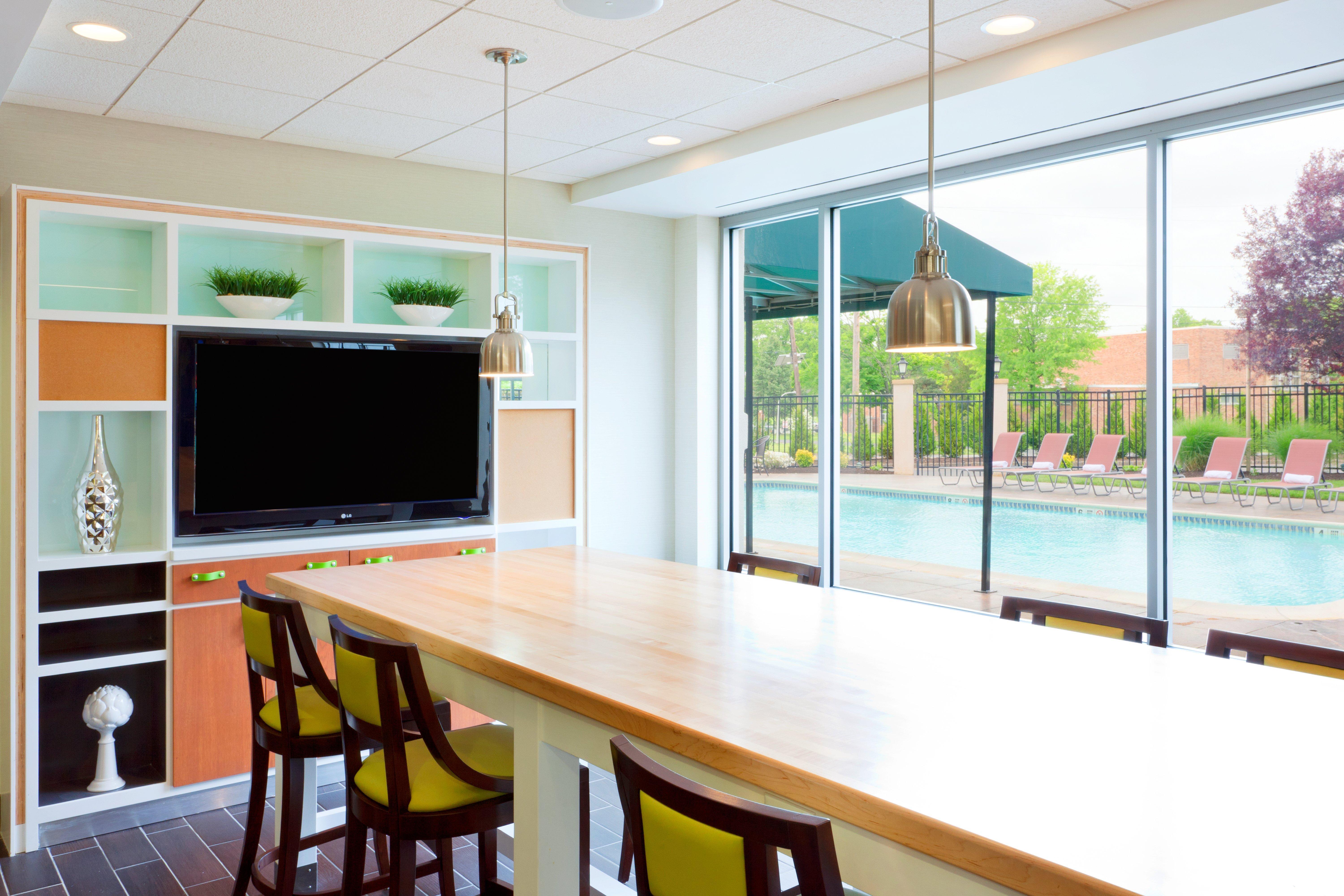 Holiday Inn Clark - Newark By Ihg Экстерьер фото