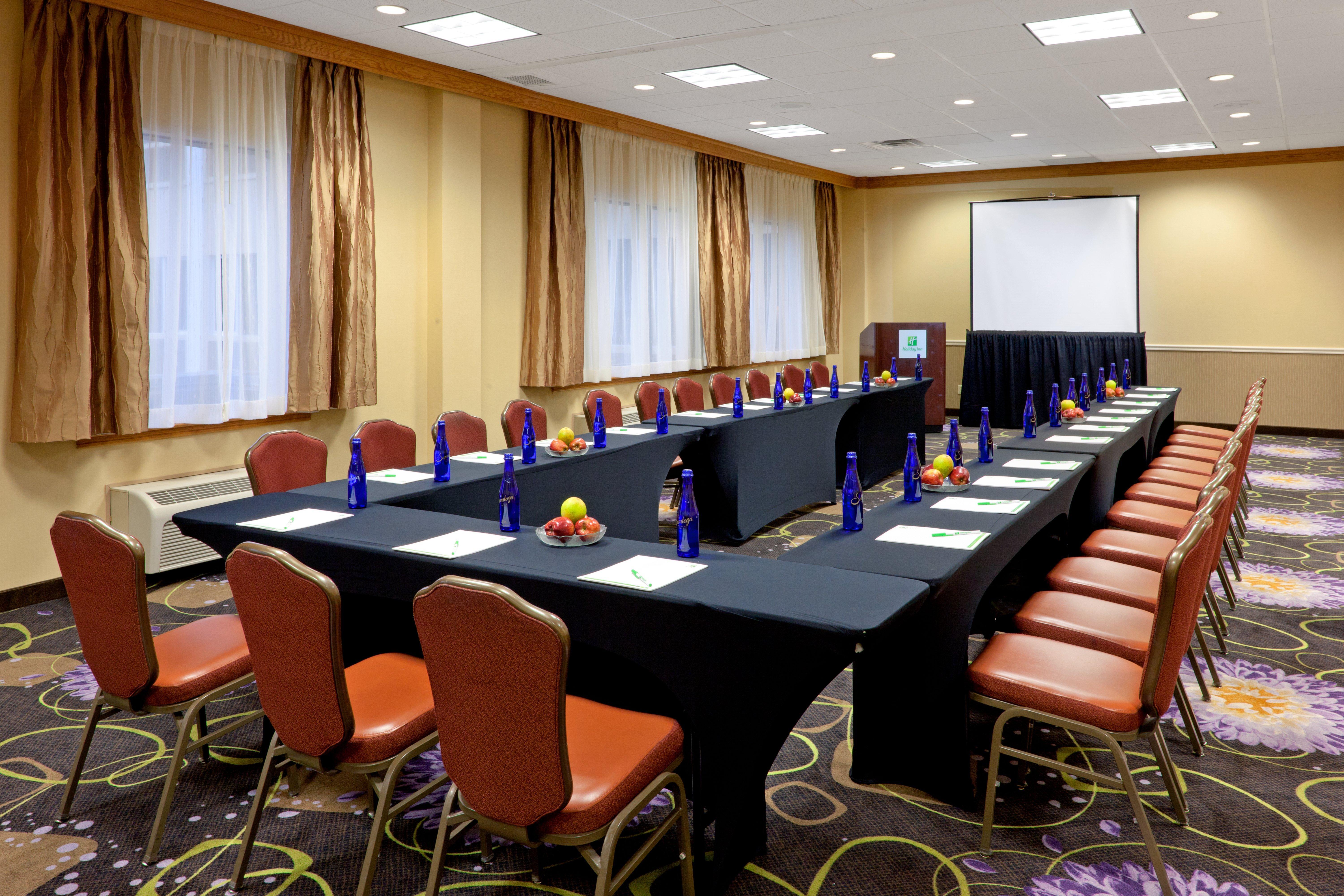 Holiday Inn Clark - Newark By Ihg Экстерьер фото