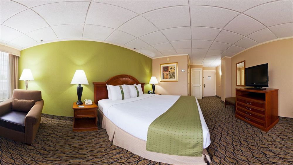 Holiday Inn Clark - Newark By Ihg Экстерьер фото